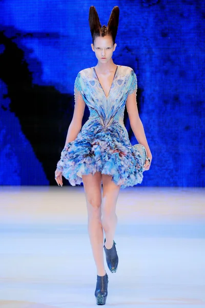 Look 26